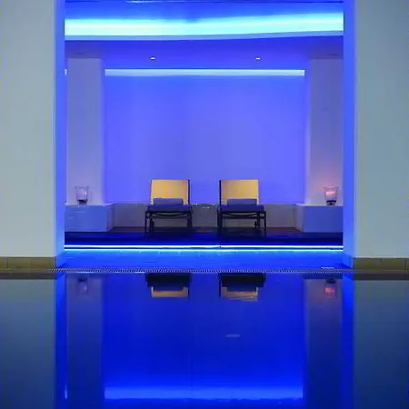 Sentido Kouzalis מלון